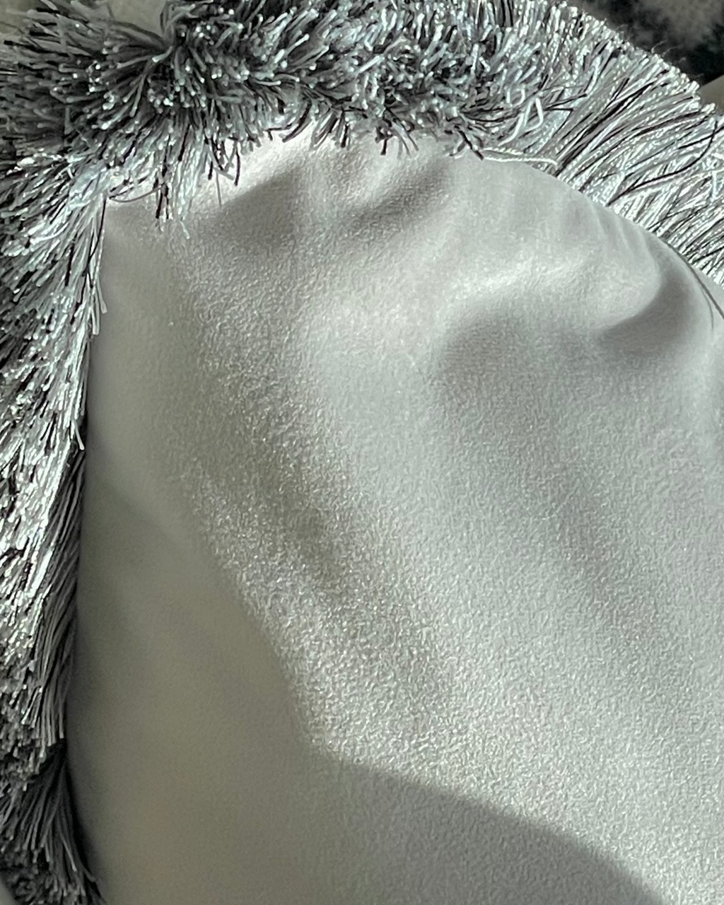 VW Urban Collection Bilboa Silver Cushion