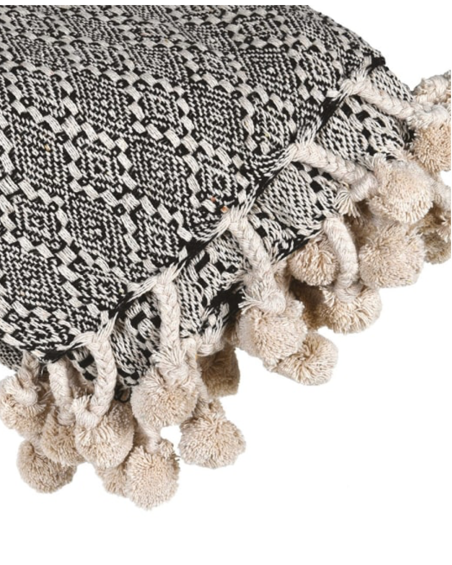 Cotton BLK/WHT Pattern Throw